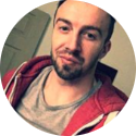 Joe Flanagan, Founder of 90s Fashion World. A blog about fashion, entertainment and culture of the last great decade. I am currently trying several courses, since I always try to be involved in some kind of learning to upgrade my skills and to try new activities.