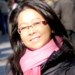  Mary Chong are sediul în Toronto, Ontario, Canada. O premiată scriitoare de turism / croazier mondial și fondator al Calculator Traveller, atunci când nu lucrează ca designer grafic independent, Mary călătorește împreună cu soțul ei Ray sau planifică următoarea mare aventură.