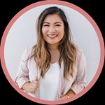 Ellen Yin es la fundadora de Cubicle to CEO, una membresía en línea que enseña a los proveedores de servicios cómo usar un sistema paso a paso para atraer clientes consistentes y ganar su primer mes de $ 10,000, sin una gran audiencia ni estrategias de marketing complicadas.