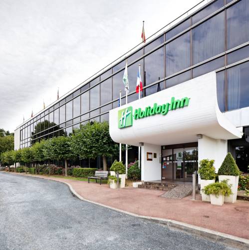 Fastest way to get free hotel loyalty reward program free nights in Paris Holiday Inn : Paris - Versailles - Bougival