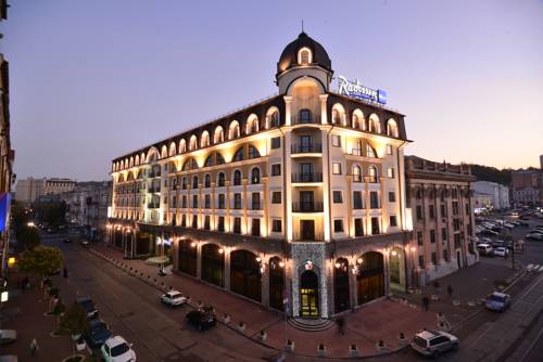 Best hotel to get free loyalty member reward nights in Kiev : Radisson Blu Hotel Kyiv Podil