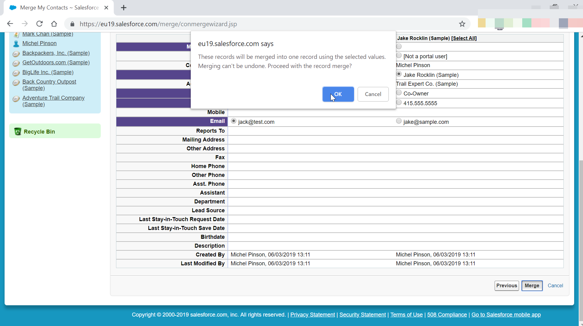 How to merge contacts in SalesForce Classic?